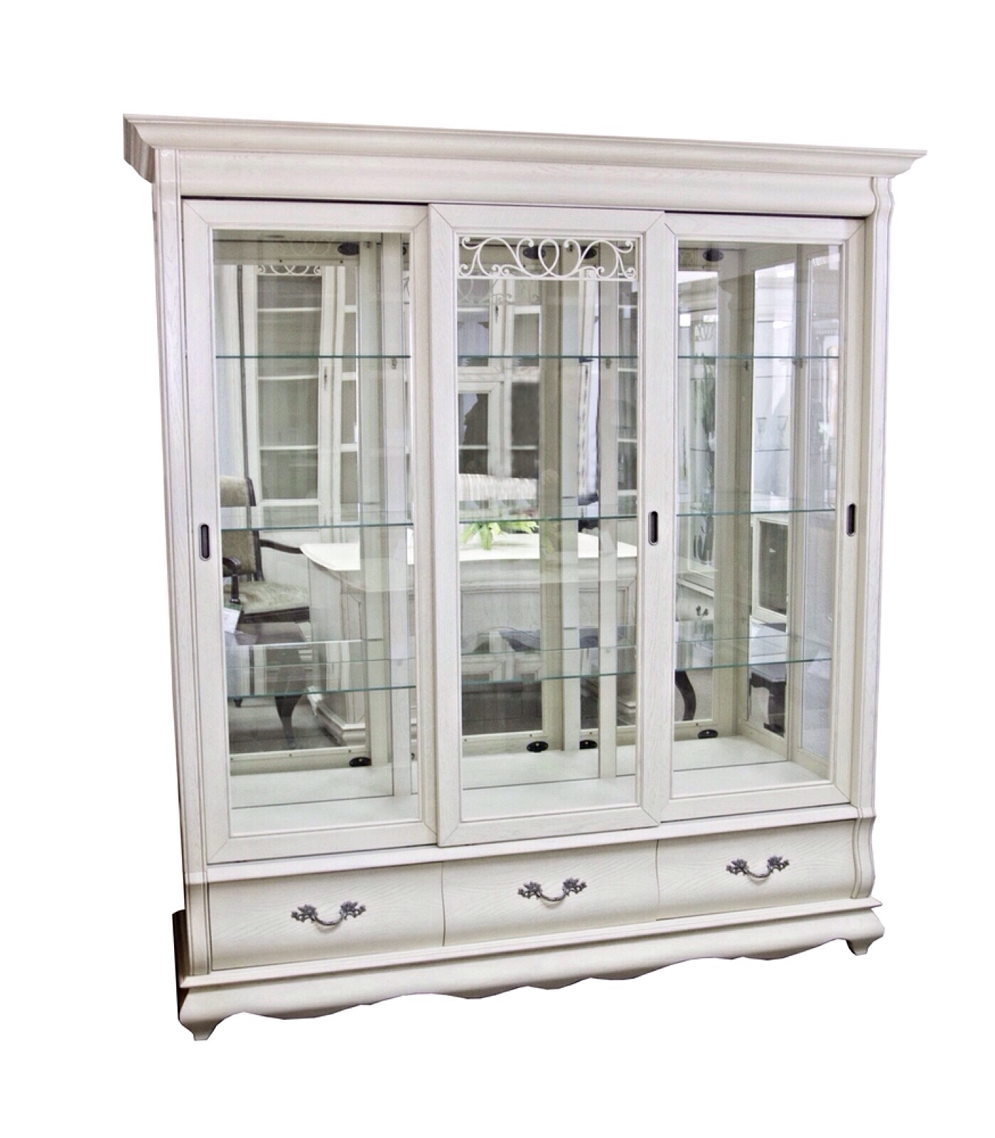Шкаф с витриной  трехдверный "Оскар" белая эмаль с темной патиной