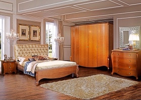 Шкаф четырехдверный "Луиза" коньяк.В НАЛИЧИИ.